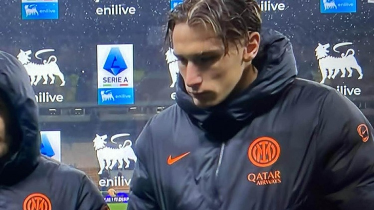 皮奥：听到球迷的歌声让我很荣幸，但拿我跟维埃里比较还为时尚早